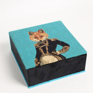 Rankų darbo dėžutė „Elegantiškasis Lapinas“